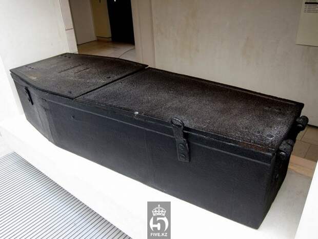 mortsafe10