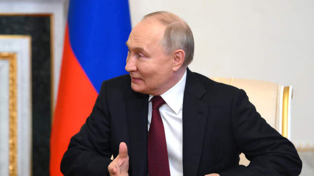 Путин отметил активное развитие отношений РФ и Зимбабве