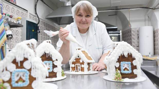 Крышу медом не испортишь: секреты приготовления красивого пряничного домика