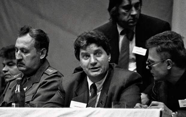 Последние защитники СССР: дефицит Героя