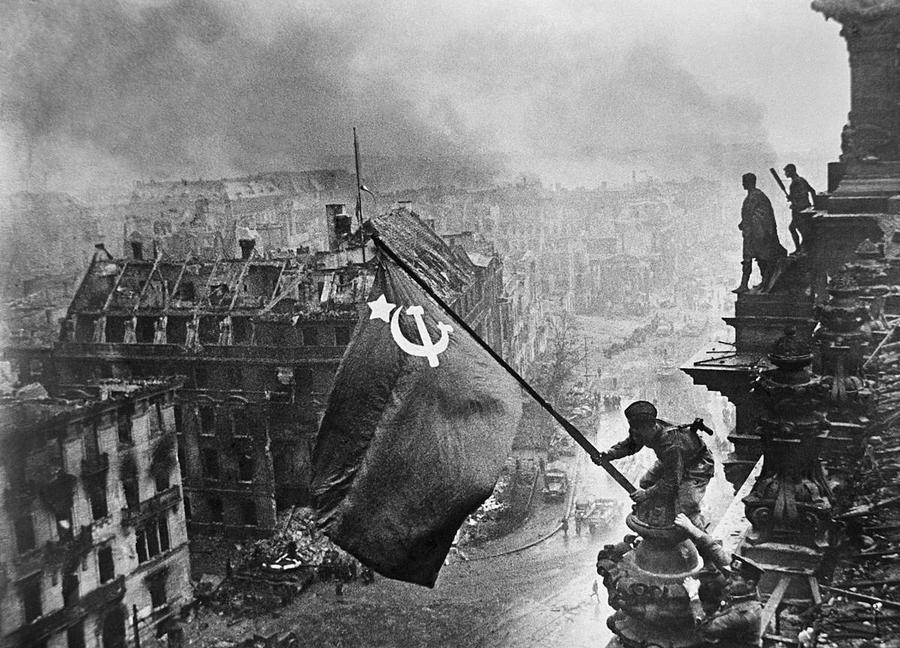 Размышления у беспарадного подъезда