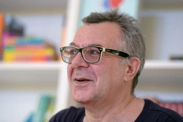 На грани бедности: Андрей Ургант пожаловался на нехватку денег