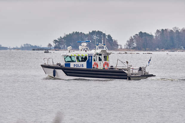 Финляндия сообщила о задержании судна с россиянами на борту