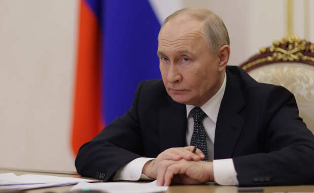 "Любители эпистолярного жанра": Путин упрекнул элиты за молчание об атаке на Иран