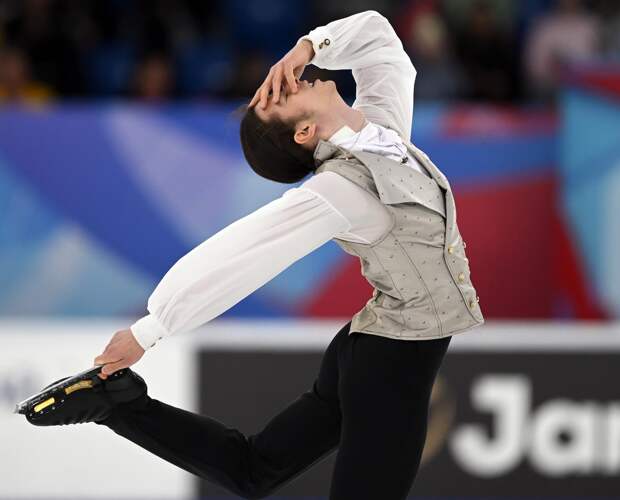 «Это подлость. Я в шоке». Российский фигурист Гуменник попал в скандал на Олимпиаде. За три дня до проката ему не одобрили музыку