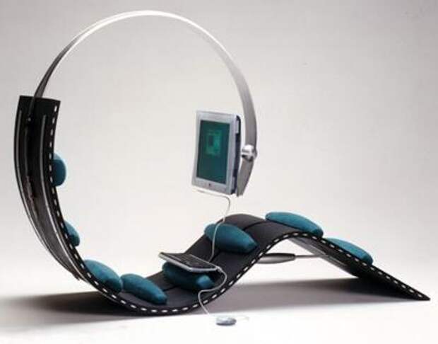 <B>Surf Chair.</B><BR> По замыслу проектировщиков, это рабочее место призвано избавить владельца абсолютно от всех возможных болей, связанных с неудобством сидения за компьютером, - от запястий до поясницы. Опять же – кресло не столько для работы, сколько для отдыха, расслабления и медитаций. Corner v1 computer desk купить