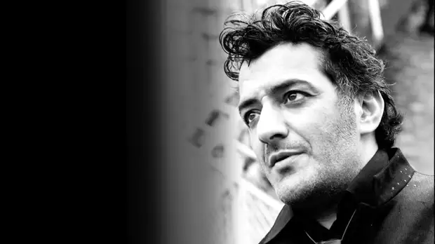 В Париже умер певец Рашид Таха