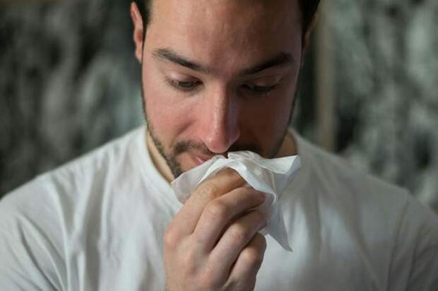 Врач Гончаров: аллергики могут пострадать от перепадов температур