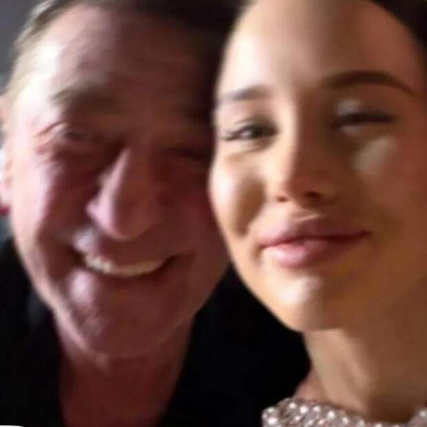 Григорий Лепс и Аврора Киба встретили Новый год вместе и опровергли слухи о расставании