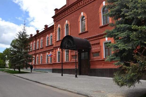 Жители Токаревки обратились в прокуратуру с жалобами на разбитую дорогу