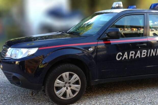 Четыре человека пострадали при взрыве самодельной бомбы в Турине