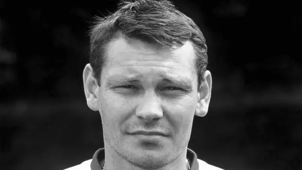 Из-за неизлечимой болезни ушел из жизни экс-игрок сборной России