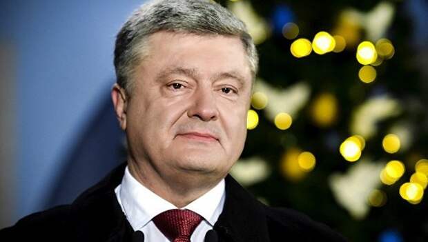 Президент Украины Петр Порошенко во время Новогоднего поздравления граждан украины. 31 декабря 2017 Президент Украины Петр Порошенко во время Новогоднего поздравления граждан украины. 31 декабря 2017