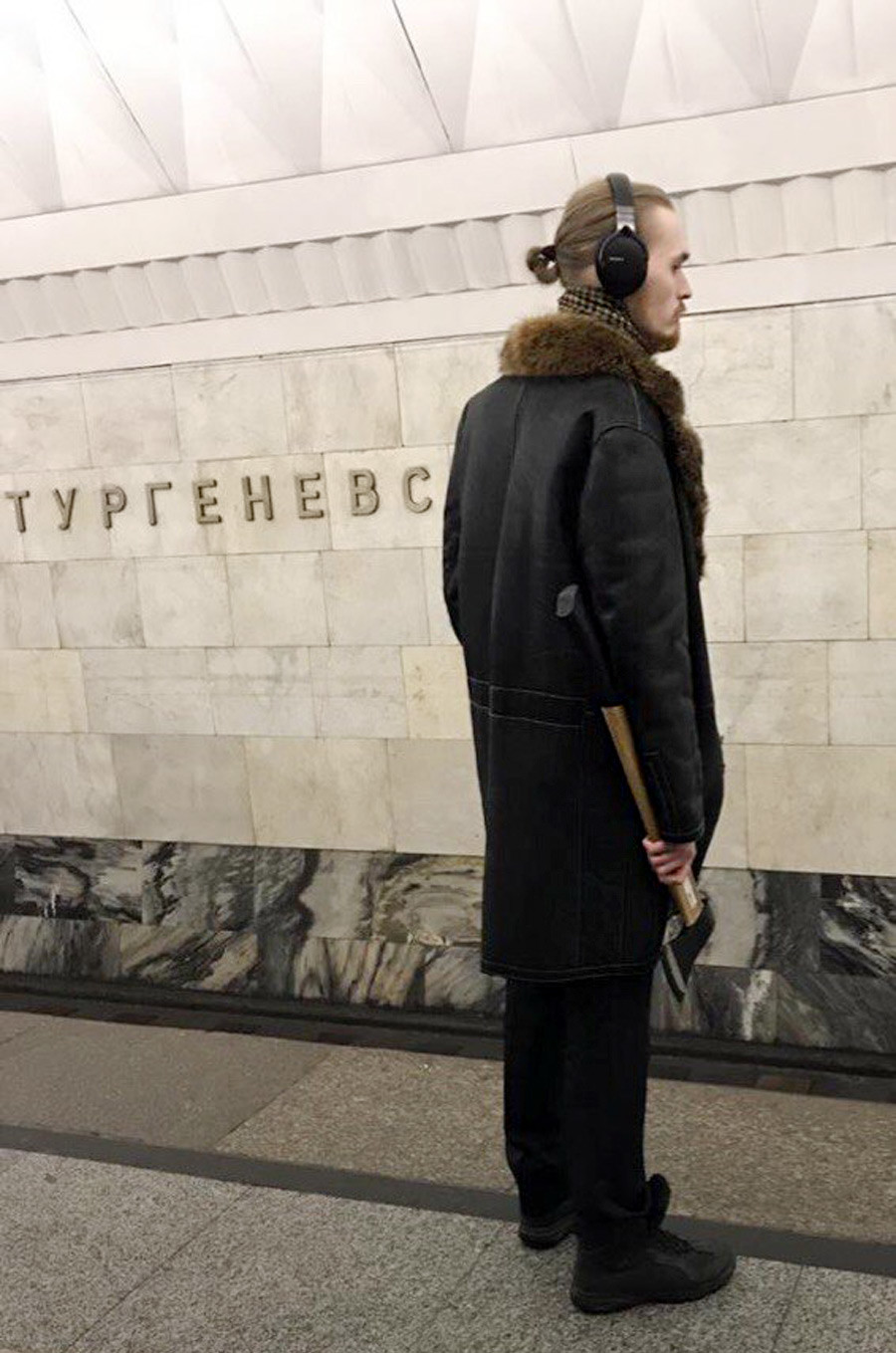 20 отчаянных «модников» московского метро (ФОТО)