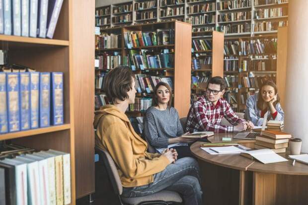 Гуманитарии взорвут рынок труда. Их преимущества — soft skills и критическое мышление