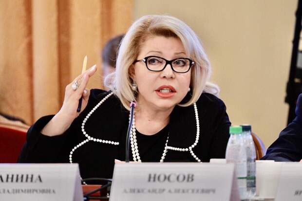 Елена Панина, Пасха