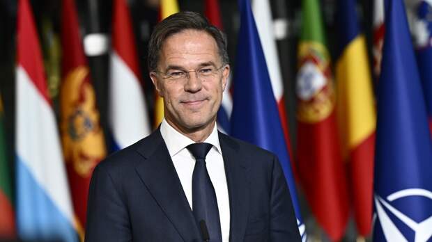 Генсек НАТО Рютте выступил перед полупустым залом украинской Рады