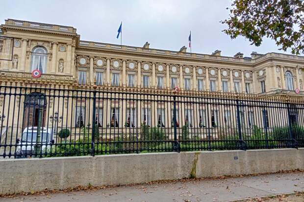 МИД Франции допустил, что Украина не вернет ЕС кредит под российские активы