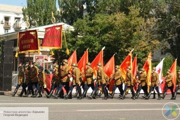 Дань уважения героизму народа-победителя: в Донецке прошел военный парад