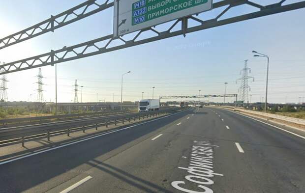 Полиция проводит проверку после жесткого ДТП с фурами на Софийской