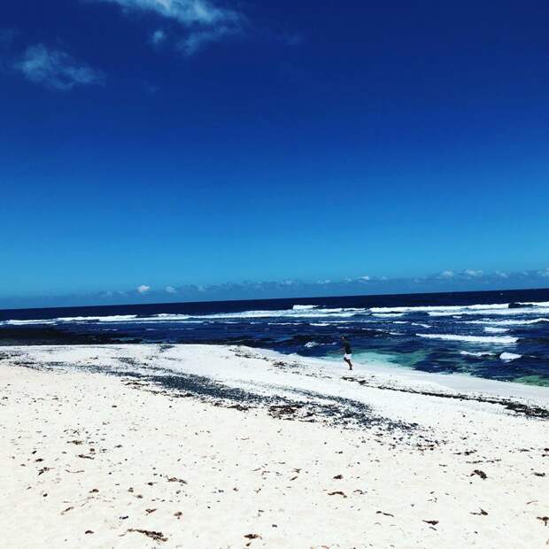 Странное место на одном из Канарских островов, где песок выглядит как попкорн в мире, интересно, песок, пляж, попкорн, путешествия, удивительно