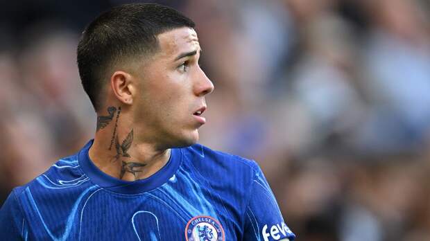 Росеньор: «Энцо Фернандес извинился передо мной и командой, но не сыграет против «Манчестер Сити»