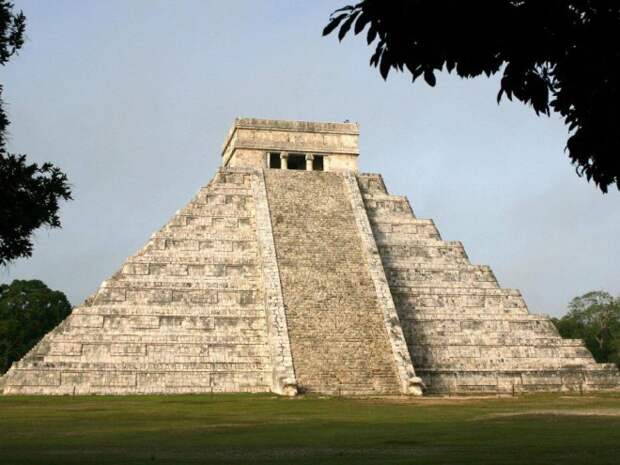 Пирамида Крылатого Змея оказалась моделью Вселенной: ученые не могут объяснить познания древних ацтеков