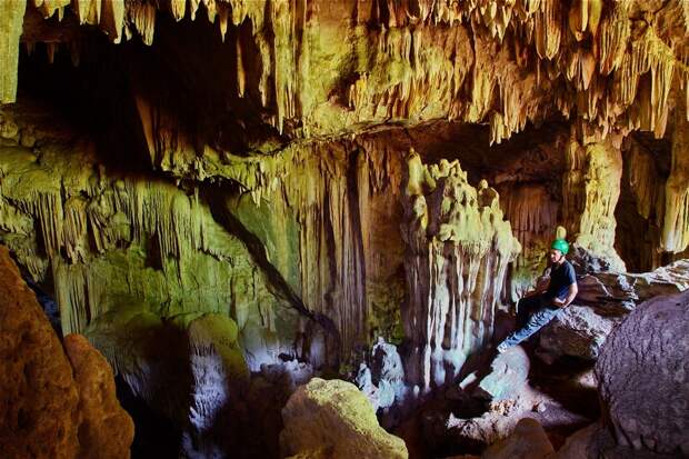 Удивительные пещеры Таиланда (15 фото)