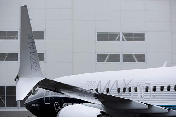 Boeing не предупредил авиакомпании об опасности срыва самолетов в пике Boeing не предупредил авиакомпании об опасности срыва самолетов в пике
