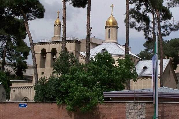 США и Израиль повредили православный храм