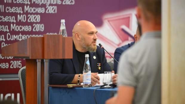 «Вы предлагаете поудобнее лечь под клиента?» – полковник Пинчук отчитал журналистов за вопрос о возможных уступках России