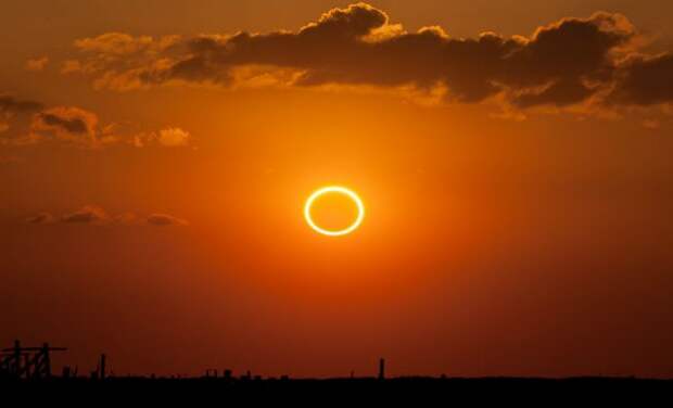 The-Healing-Eclipse-610x370