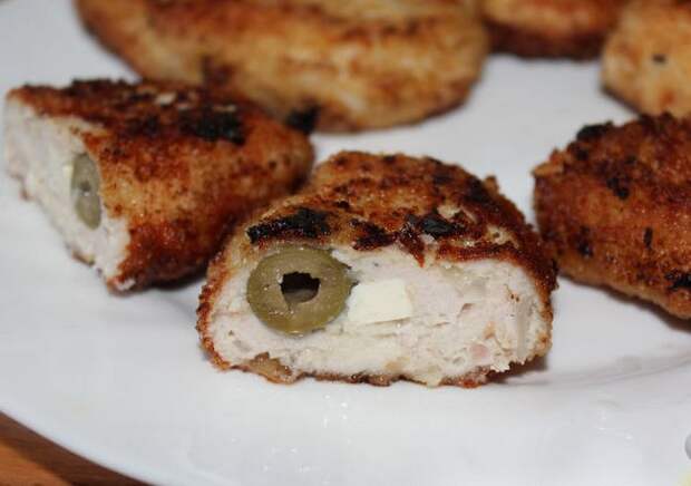 Нежные котлеты из индейки с оливками. \ Фото: russianfood.com. Нежные котлеты из индейки с оливками. \ Фото: russianfood.com.