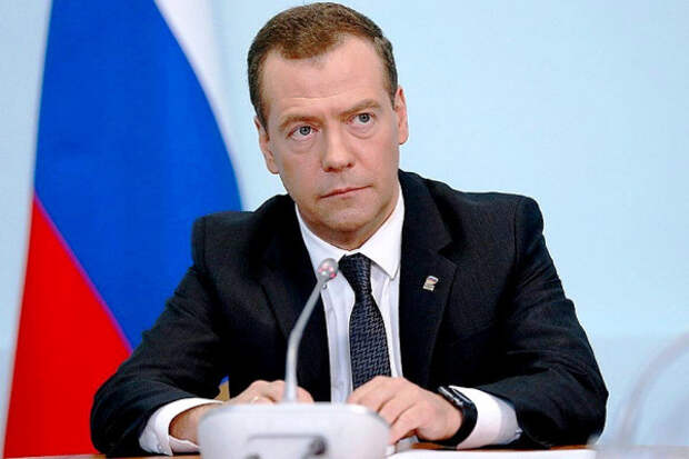Дмитрий Медведев заявил, что мир вступил в новую холодную войну