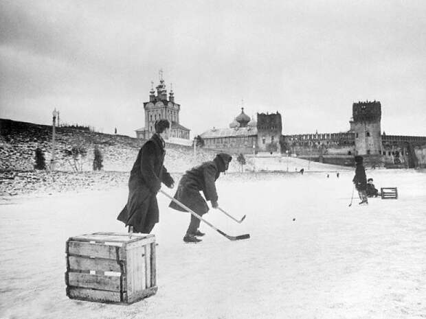 Хоккей на Новодевичьем пруду, 1962 год город, зима, москва, ностальгия, фото, фотографии