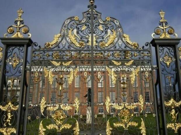 Злоумышленник дважды за двое суток проникал в дворец наследного принца