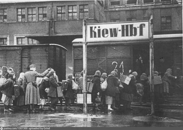 kak-ostarbajteryi-sberegali-trudovyie-rejsmarki-01