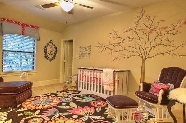 Детская комната с росписью
