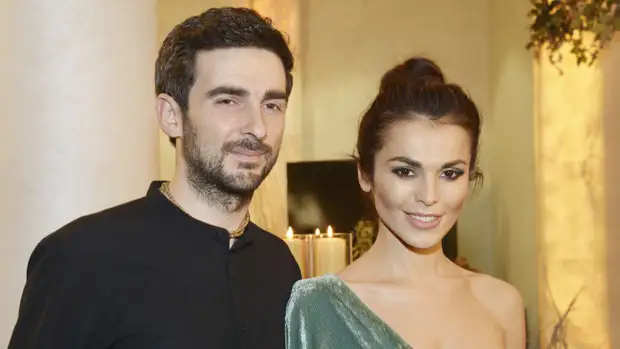 Сати Казанова рассказала, что познакомилась с мужем на чужой свадьбе