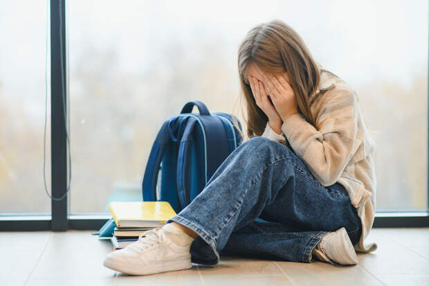 Фадеев: школам нужно дать возможность отчислять учеников за "неуд" по поведению