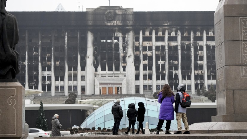 Главы МИД Китая и Турции обсудили ситуацию в Казахстане