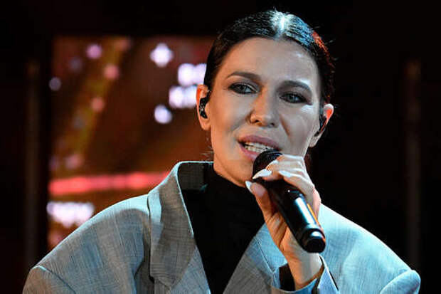 Mash: певица Елка отказалась от украинского паспорта и оформила гражданство РФ