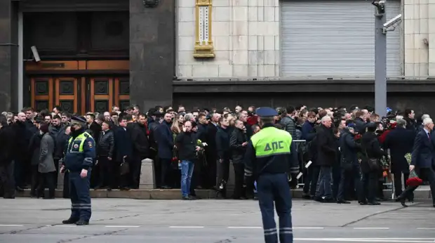 Жириновский и его соколы. Как в Москве простились с бессменным лидером ЛДПР