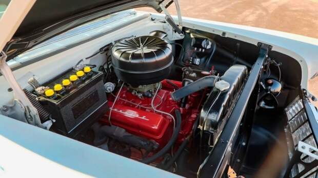Chevrolet El Morocco 1956-1957 — когда мечтаешь о Cadillac, а денег только на Chevrolet