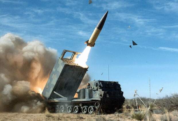 Риттер: США контролируют все шаги украинцев при пуске ракет ATACMS в сторону РФ
