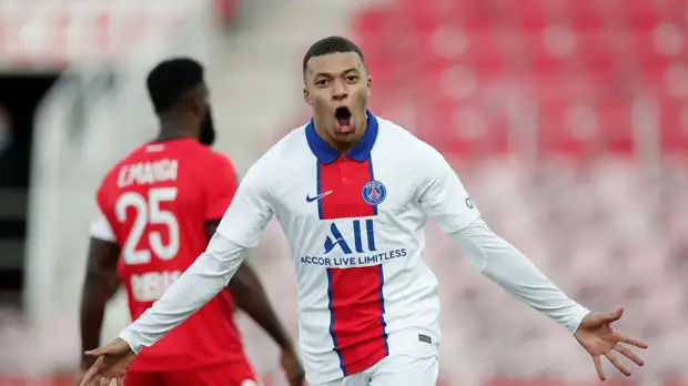 Дубль Мбаппе помог ПСЖ победить «Дижон» и подняться на второе место в Лиге 1