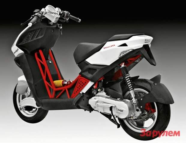 001_moto_0112_032