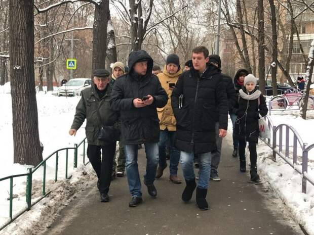 Глава управы посетит дворы на Ленинградке и улице Адмирала Макарова Фото предоставлено управой Войковского района