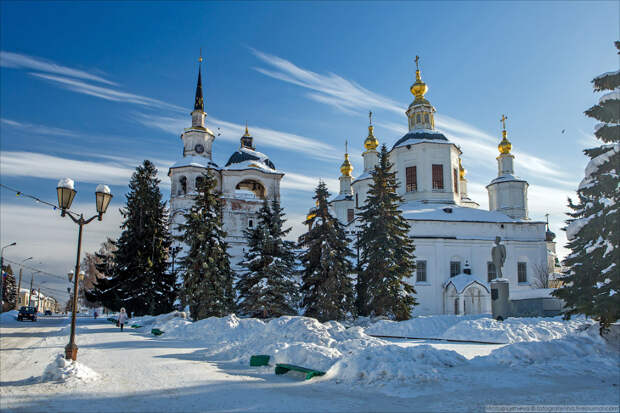Главный храмовый ансамбль – Соборное дворище