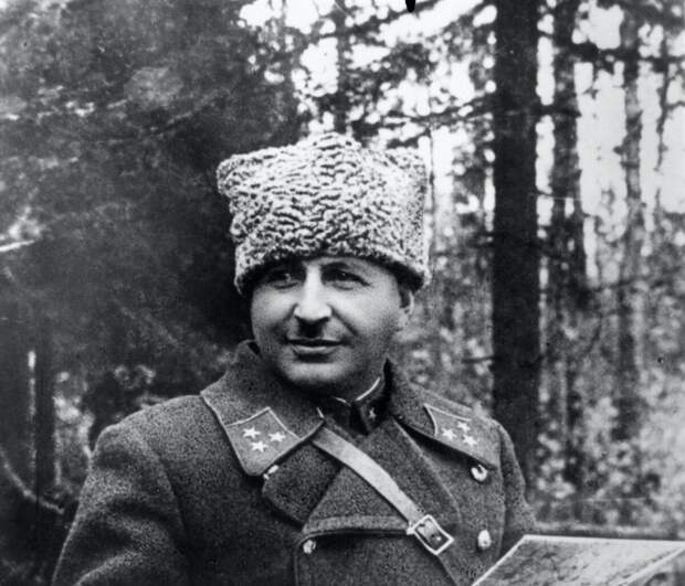 Баграмян в 1930-е годы 
